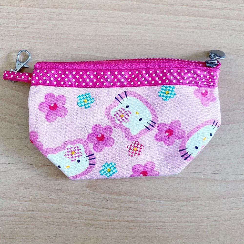 HANDMADE Hello Kitty Zip pouch